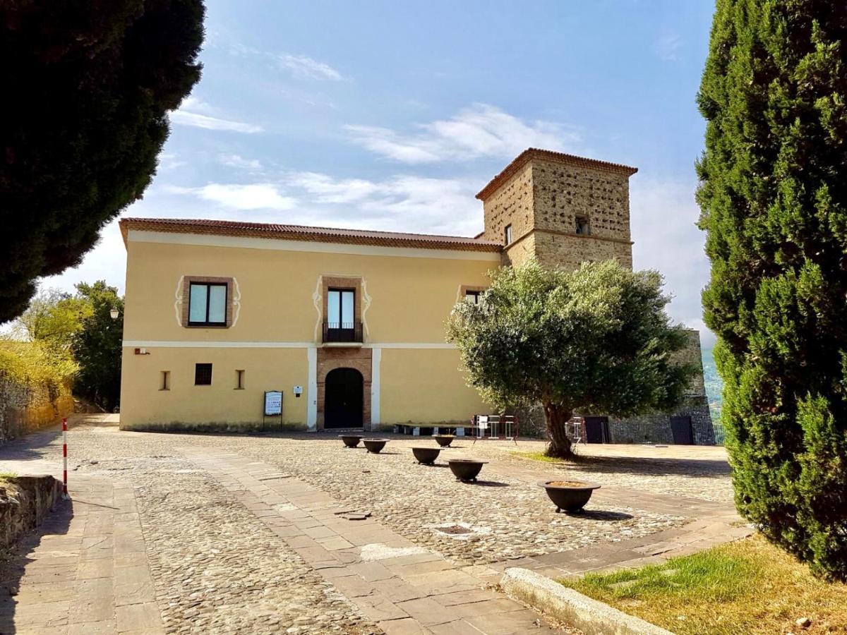 Malache Torchiara Exterior photo
